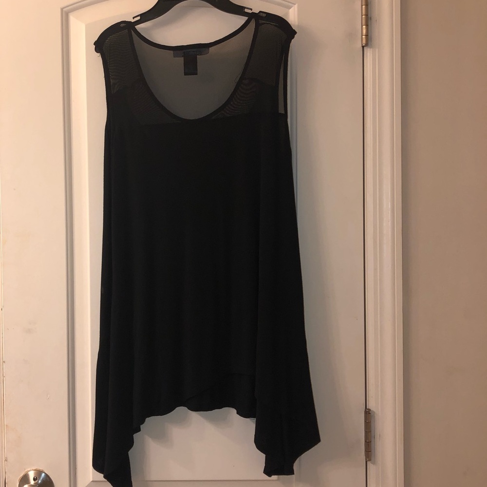 Tunic with mesh detail - Picture 3 of 5